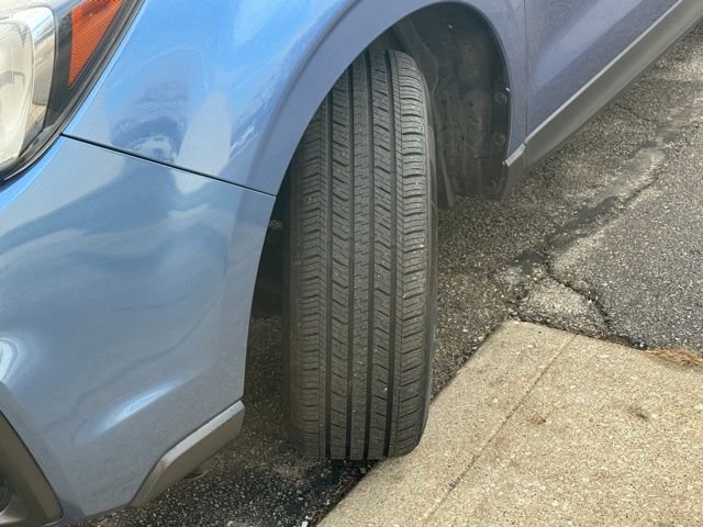 Used 2018 Subaru Forester 2.5i Premium w/ All-Weather Package image 13