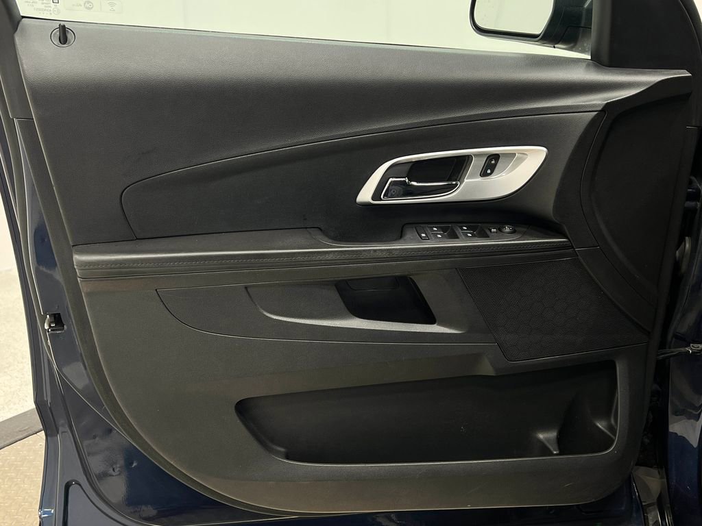 Used 2017 Chevrolet Equinox LS image 15