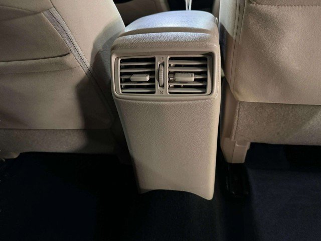 Used 2016 Nissan Rogue SV image 67