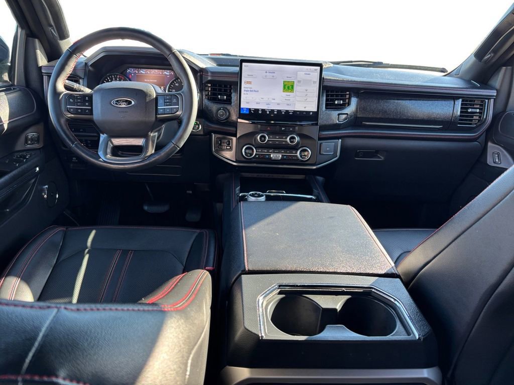 Used 2023 Ford Expedition Limited image 17