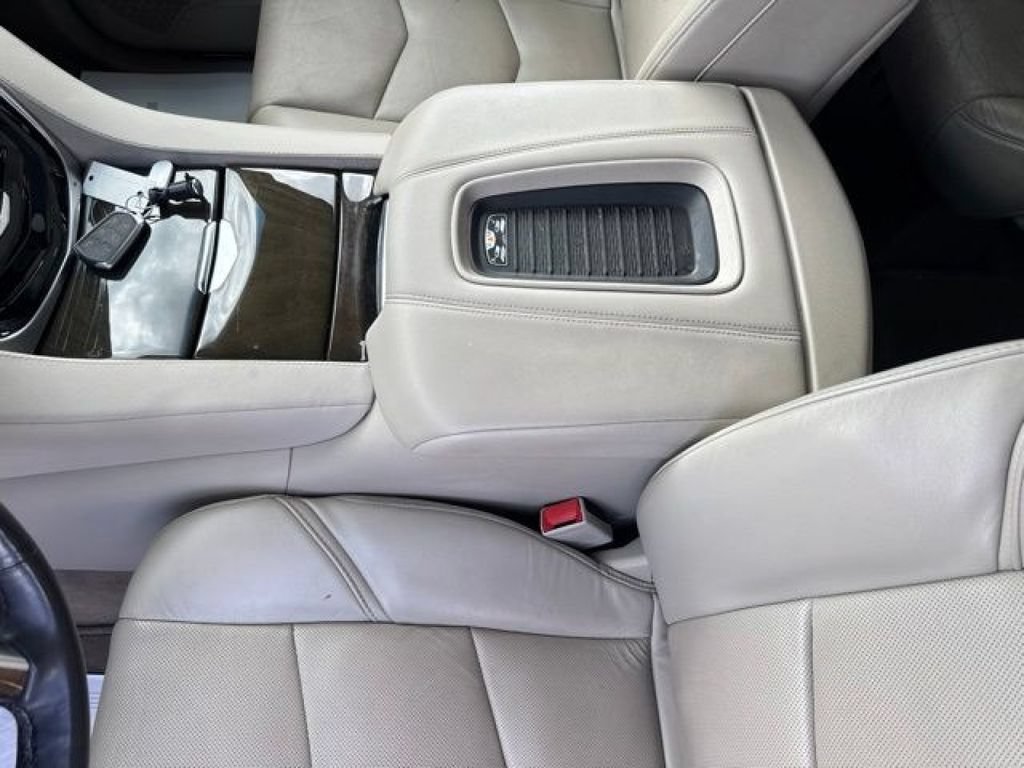 Used 2020 Cadillac Escalade Luxury w/ LPO, Radiant Package AWD/4WD image 21