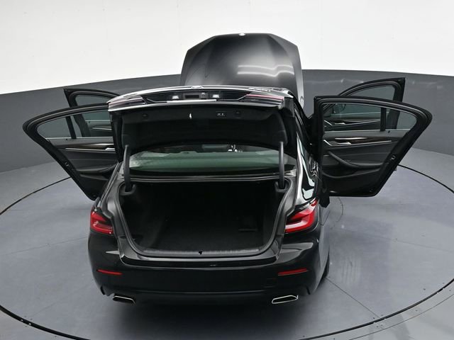 Used 2022 BMW 530i xDrive w/ Premium Package image 39