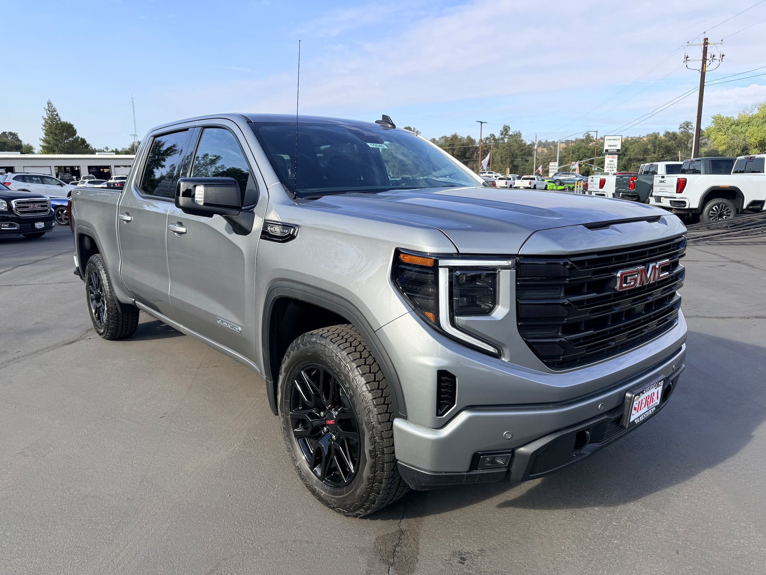 New 2026 GMC Sierra 1500 Elevation w/ Preferred Package AWD/4WD image 3