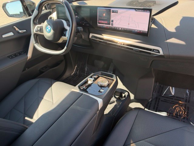 Certified 2024 BMW iX xDrive50 w/ Premium Package AWD/4WD image 30