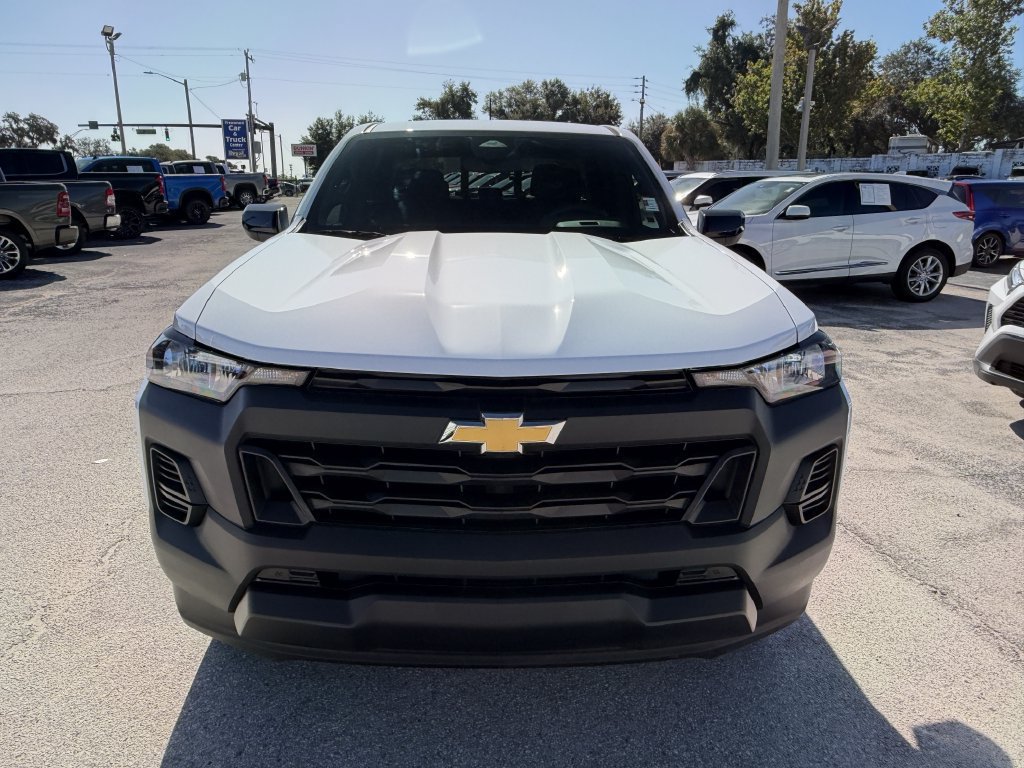 Used 2026 Chevrolet Colorado W/T RWD image 3