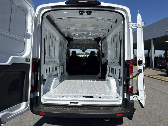 New 2025 Ford Transit 250 148 Medium Roof image 17