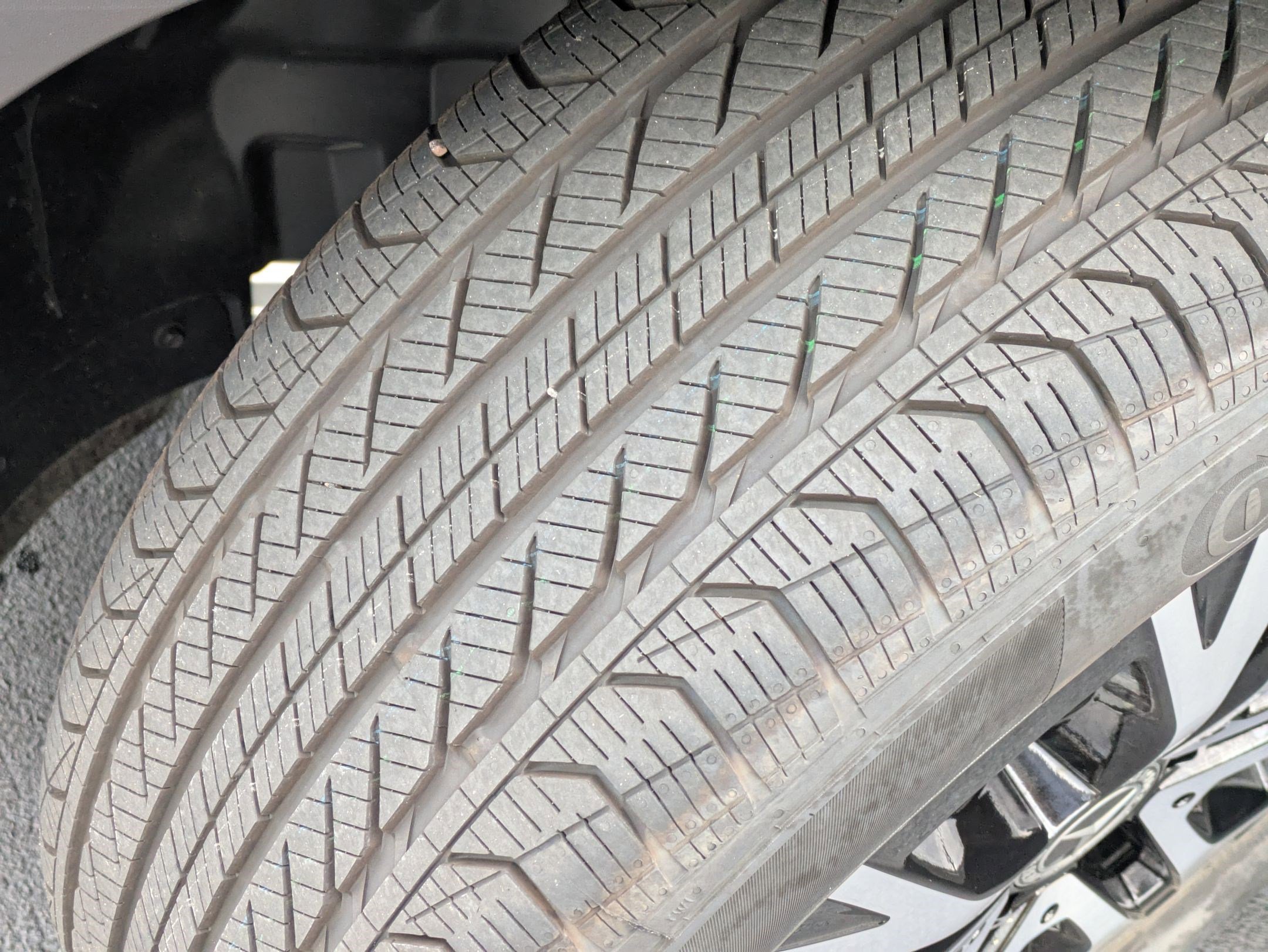 New 2025 Mercedes-Benz GLB 250 image 12