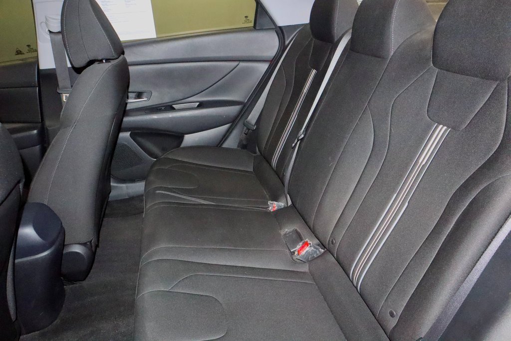 Used 2021 Hyundai Elantra SEL image 21