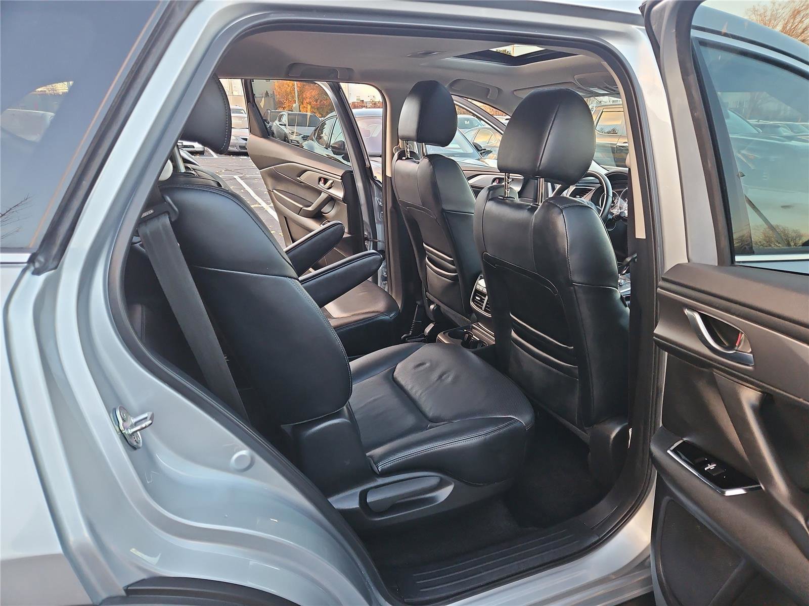 Used 2023 MAZDA CX-9 Touring image 33