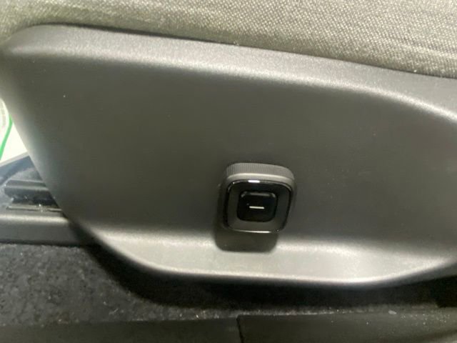 Used 2025 Volvo EX30 Ultra image 11