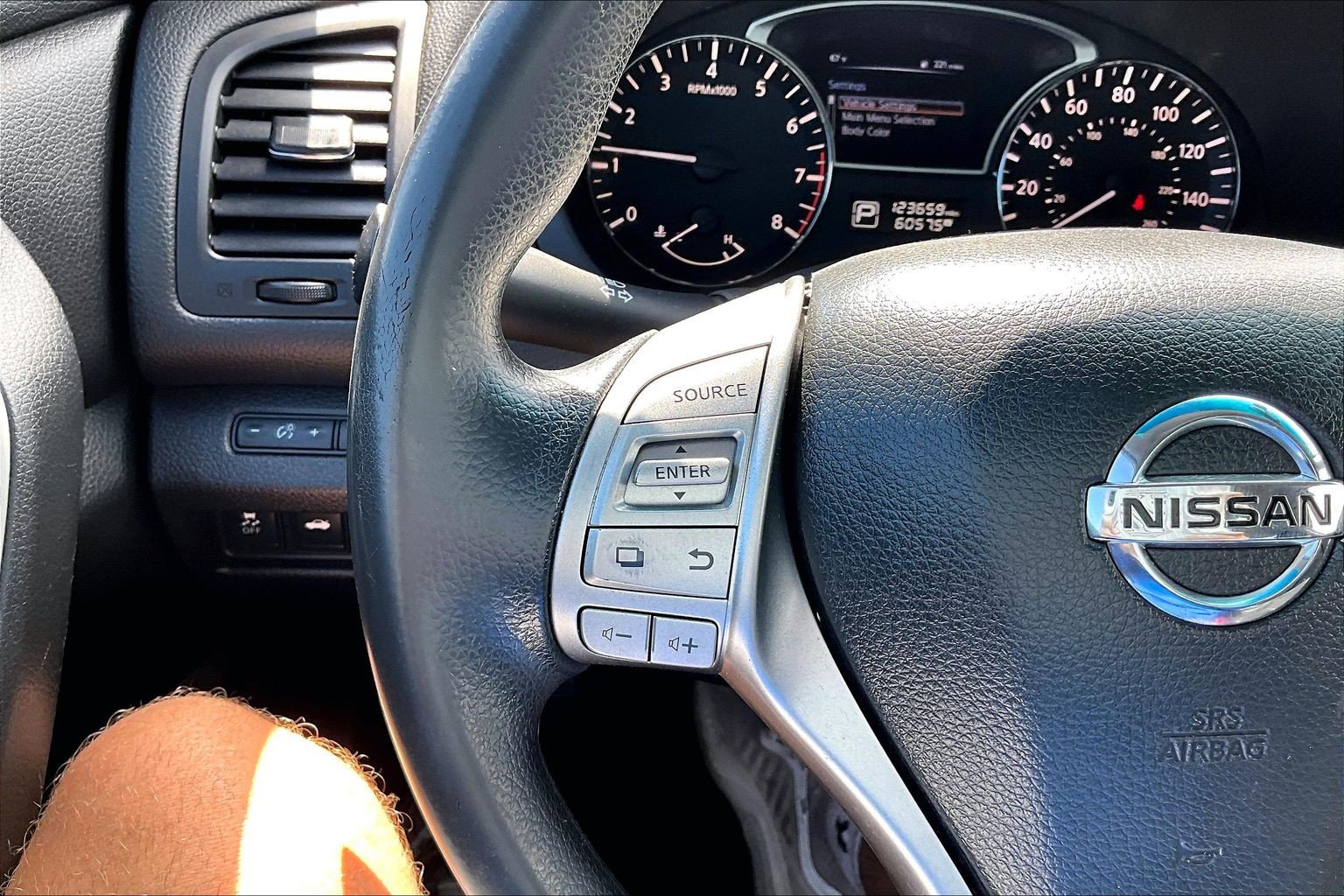 Used 2015 Nissan Altima 2.5 S w/ Sport Value Package FWD image 21