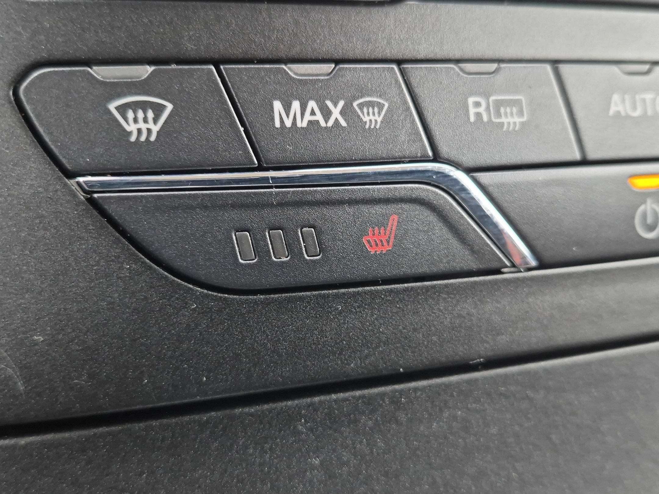 Used 2020 Ford Edge SEL AWD/4WD image 21