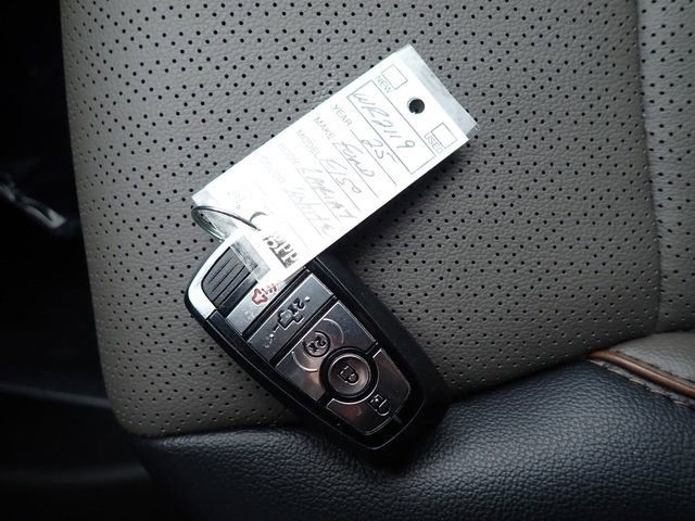 Used 2025 Ford F150 Lariat w/ Equipment Group 501A Mid image 31