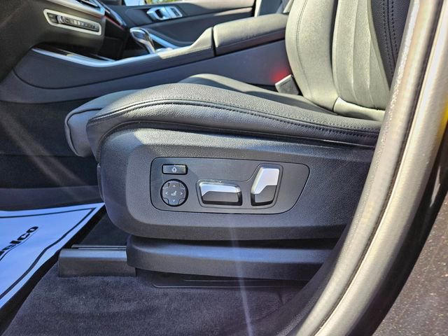 Used 2021 BMW X5 sDrive40i w/ Premium Package RWD image 11
