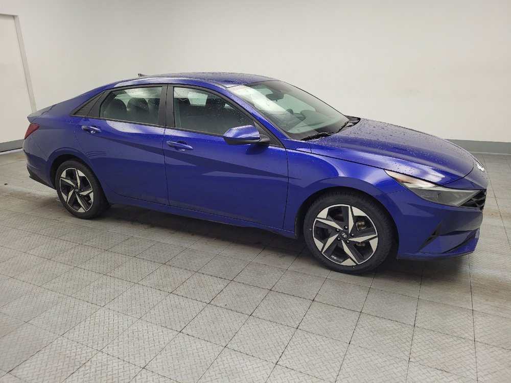 Used 2023 Hyundai Elantra SEL w/ Convenience Package FWD image 11