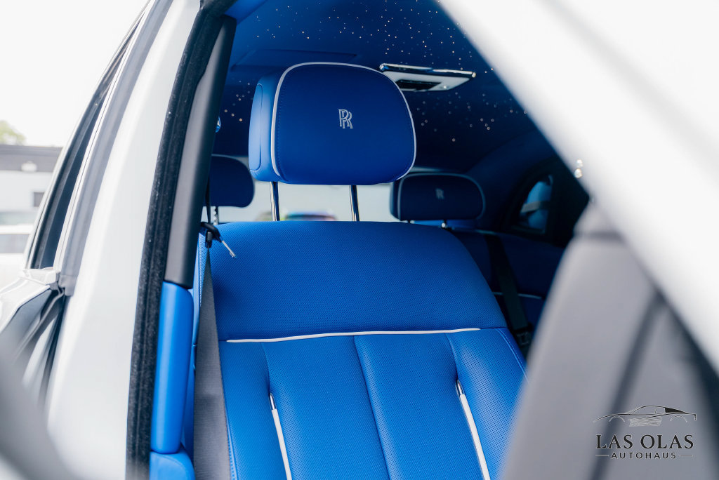 Used 2024 Rolls-Royce Phantom Sedan RWD image 60
