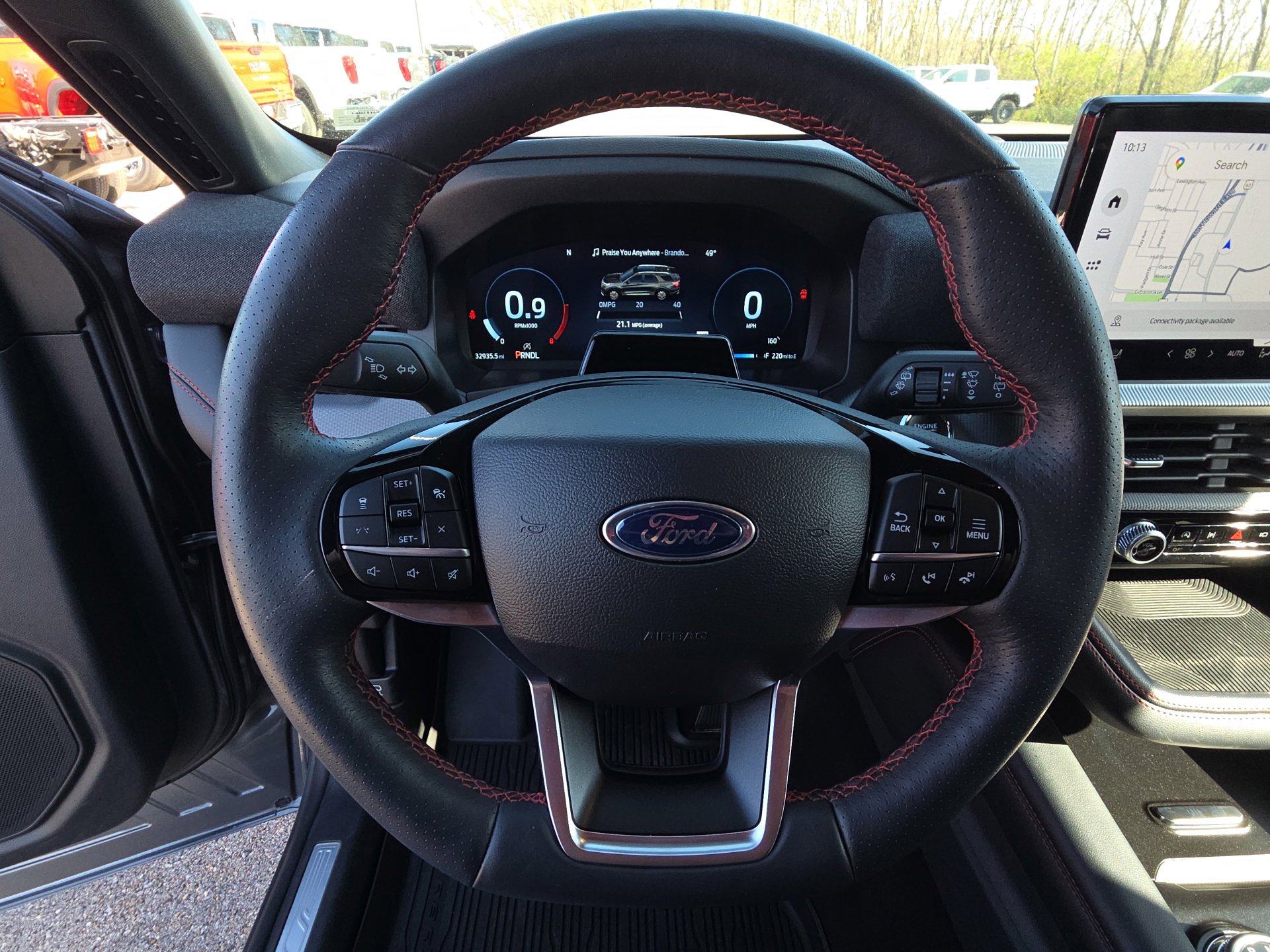 Used 2025 Ford Explorer ST-Line image 17