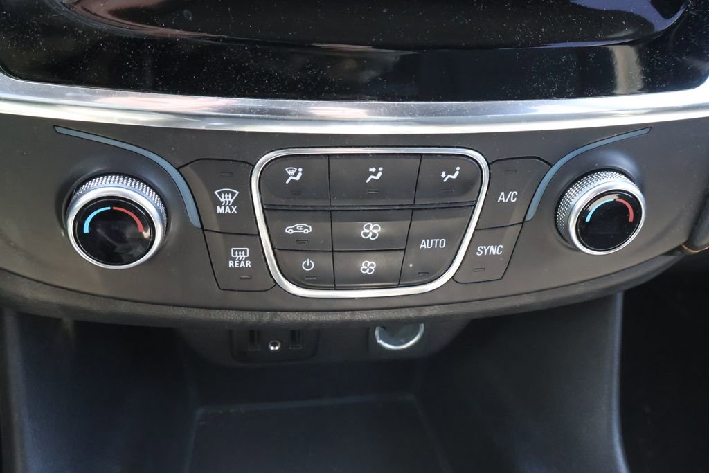 Used 2018 Chevrolet Traverse LS FWD image 22