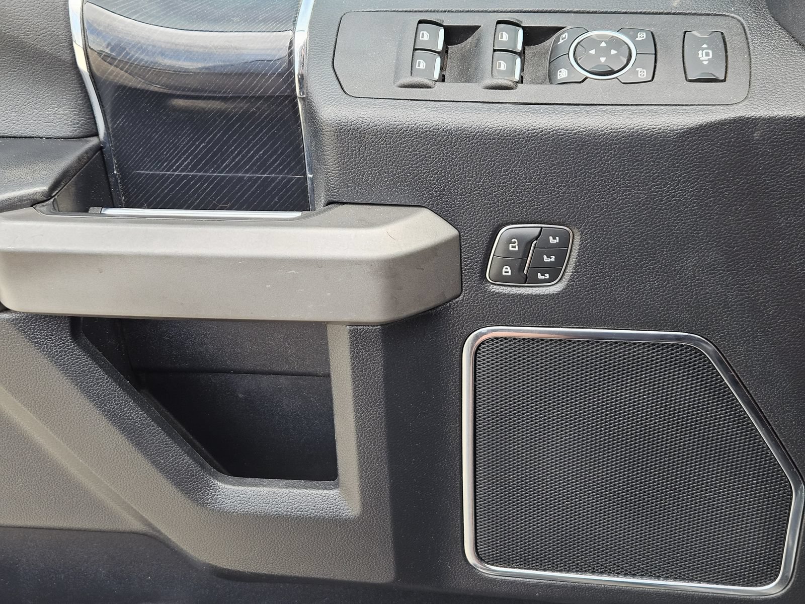 Used 2021 Ford F250 Platinum AWD/4WD image 31