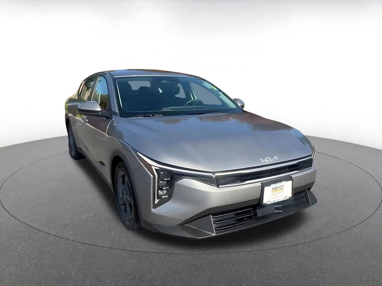 Used 2025 Kia K4 LXS image 3