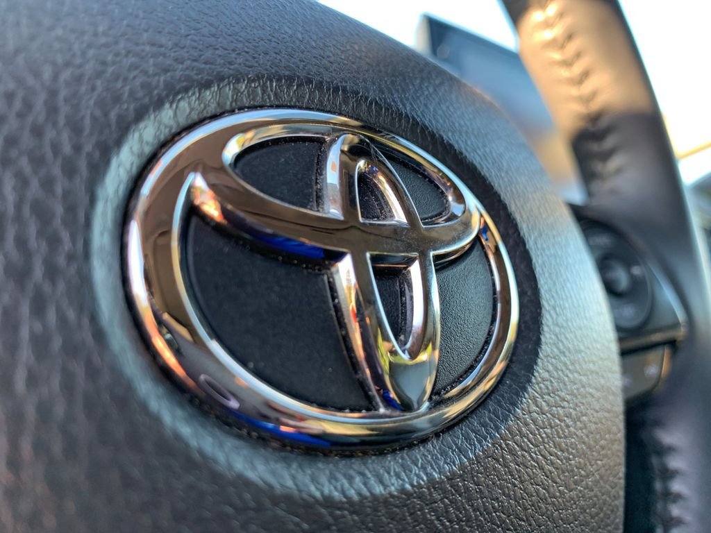 Used 2023 Toyota Camry SE w/ Cold Weather Package FWD image 34