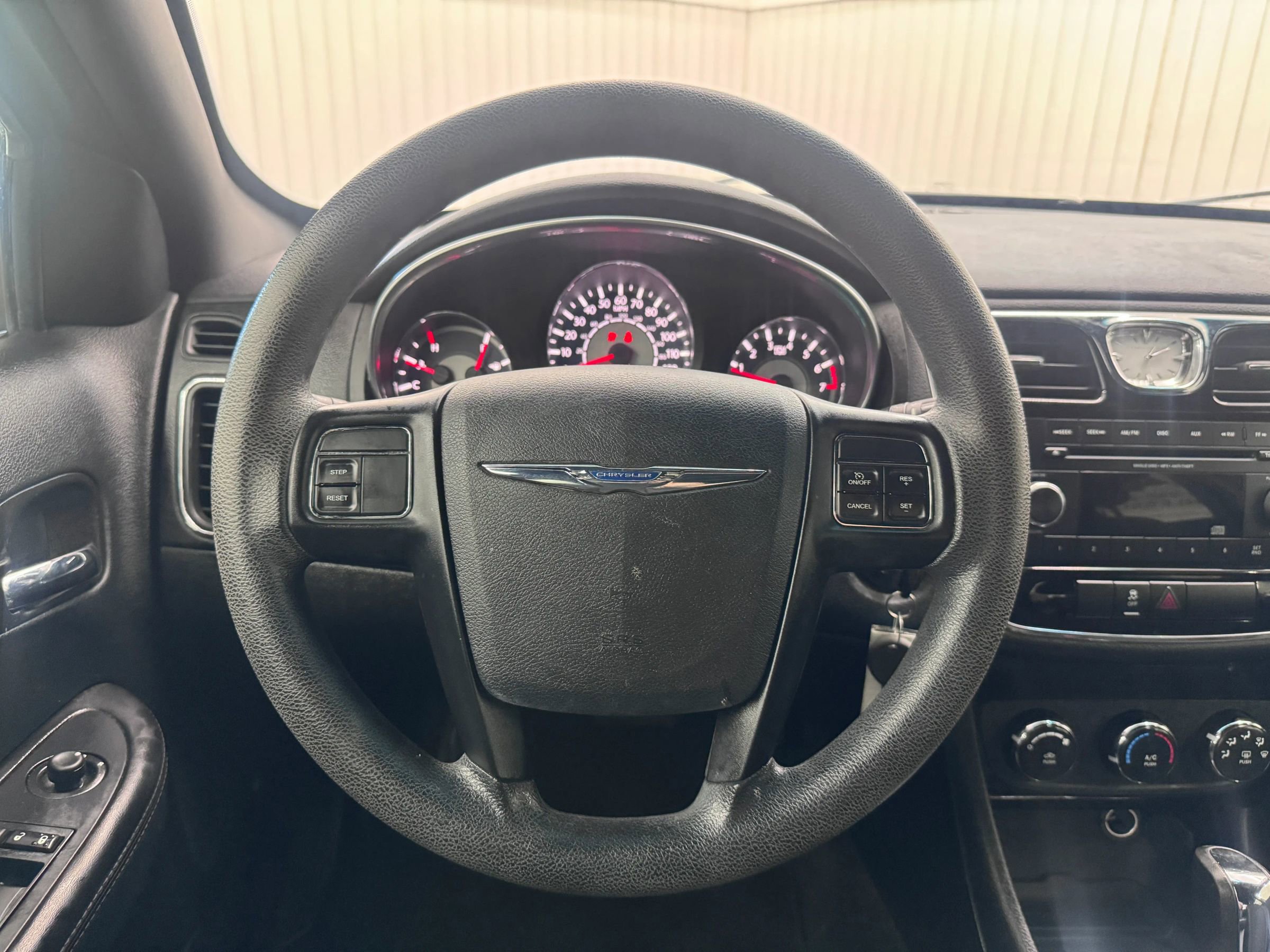 Used 2014 Chrysler 200 LX image 18