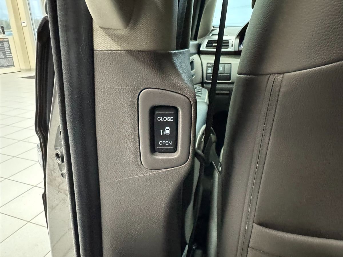 Used 2012 Honda Odyssey EX-L image 40