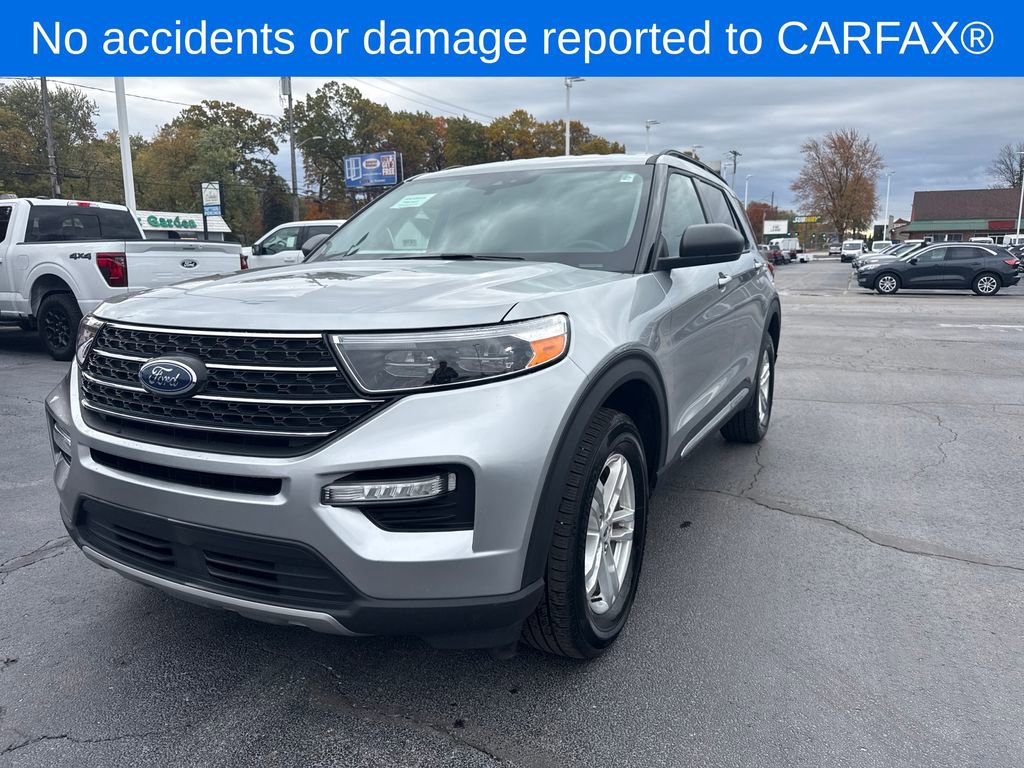 Used 2023 Ford Explorer XLT w/ Equipment Group 202A image 2