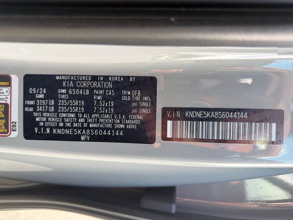 Used 2025 Kia Carnival SX w/ SX Dark Edition Package FWD image 36