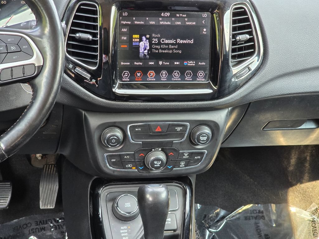 Used 2020 Jeep Compass Limited AWD/4WD image 32