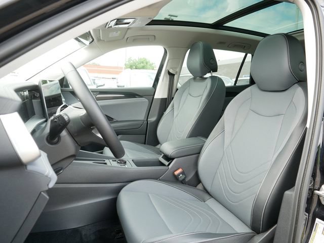 Certified 2026 Volkswagen Tiguan SE AWD/4WD image 15