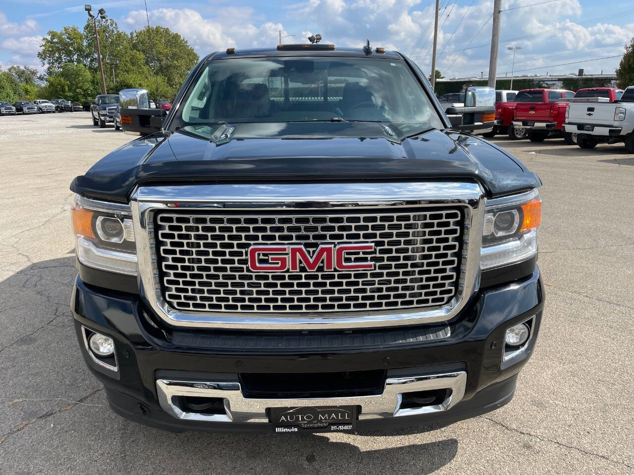Used 2015 GMC Sierra 3500 Denali w/ Duramax Plus Package image 9