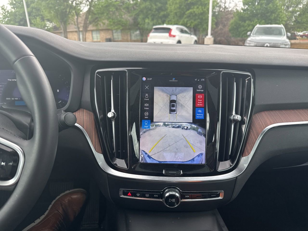 Certified 2024 Volvo S60 B5 Plus image 23