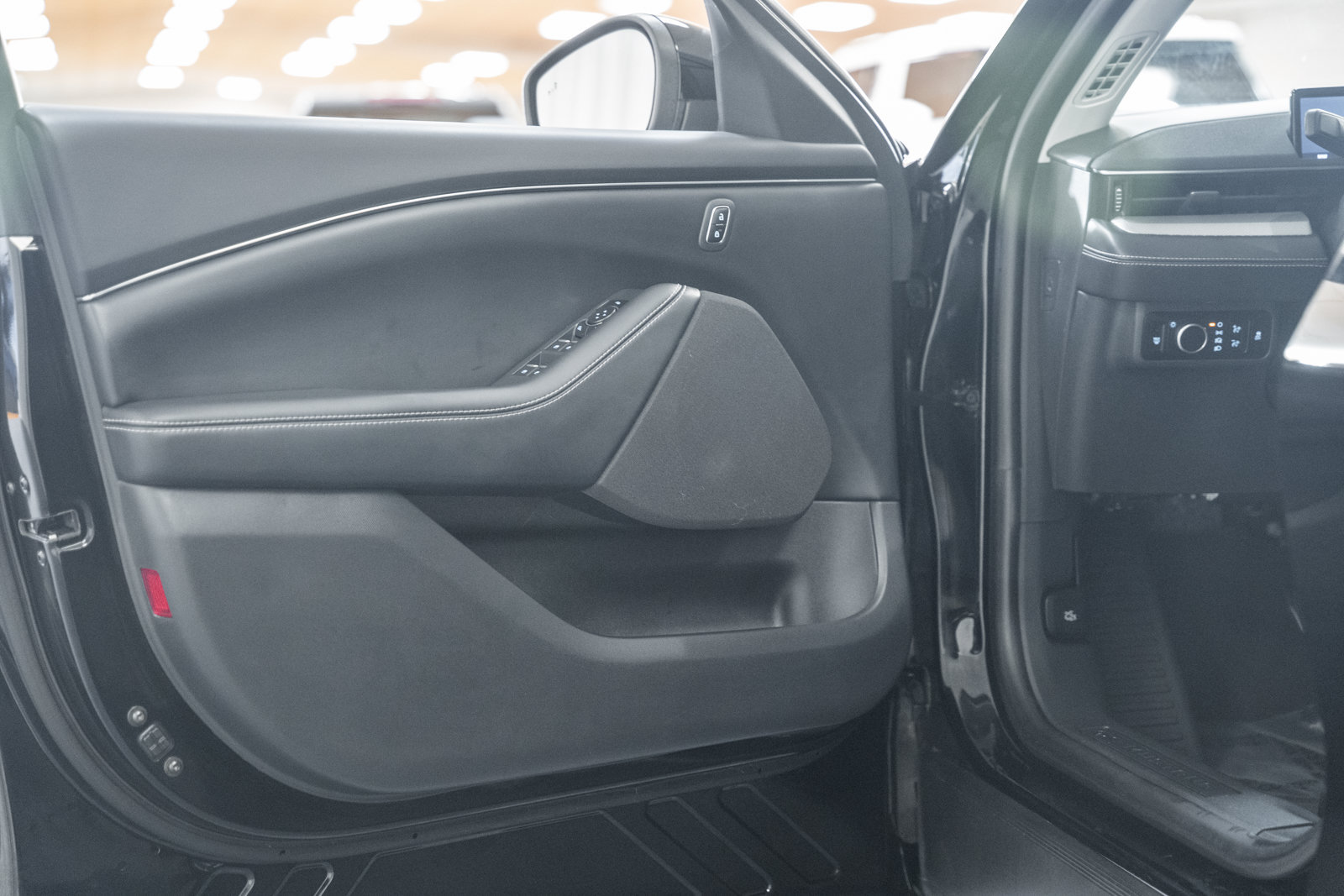 Used 2023 Ford Mustang Mach-E Select RWD image 39