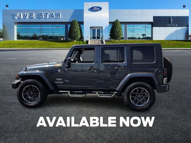 Used 2007 Jeep Wrangler Unlimited Sahara w/ Dual Top Group image 4
