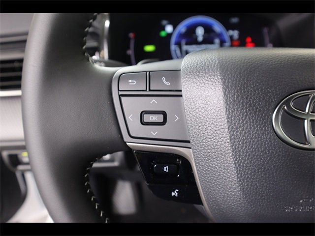Used 2026 Toyota Camry SE image 26