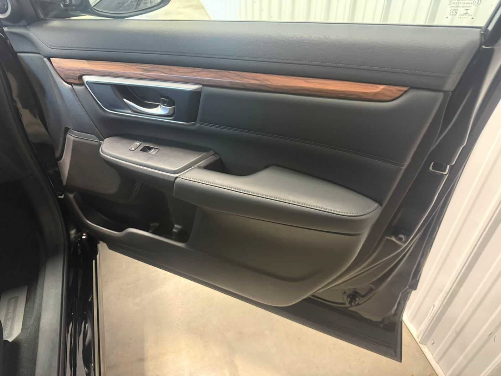 Used 2022 Honda CR-V Touring image 29