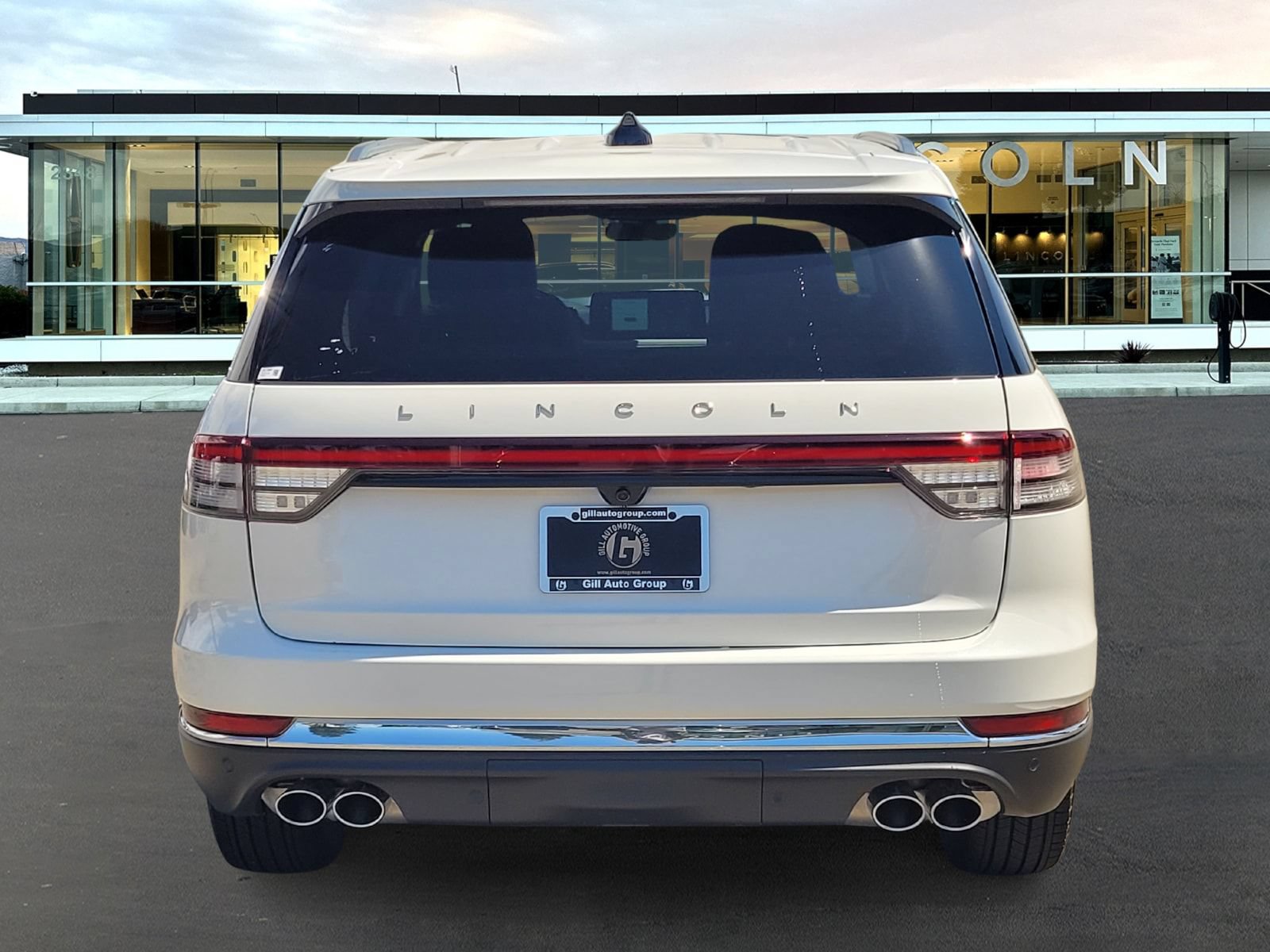 New 2026 Lincoln Aviator AWD image 5