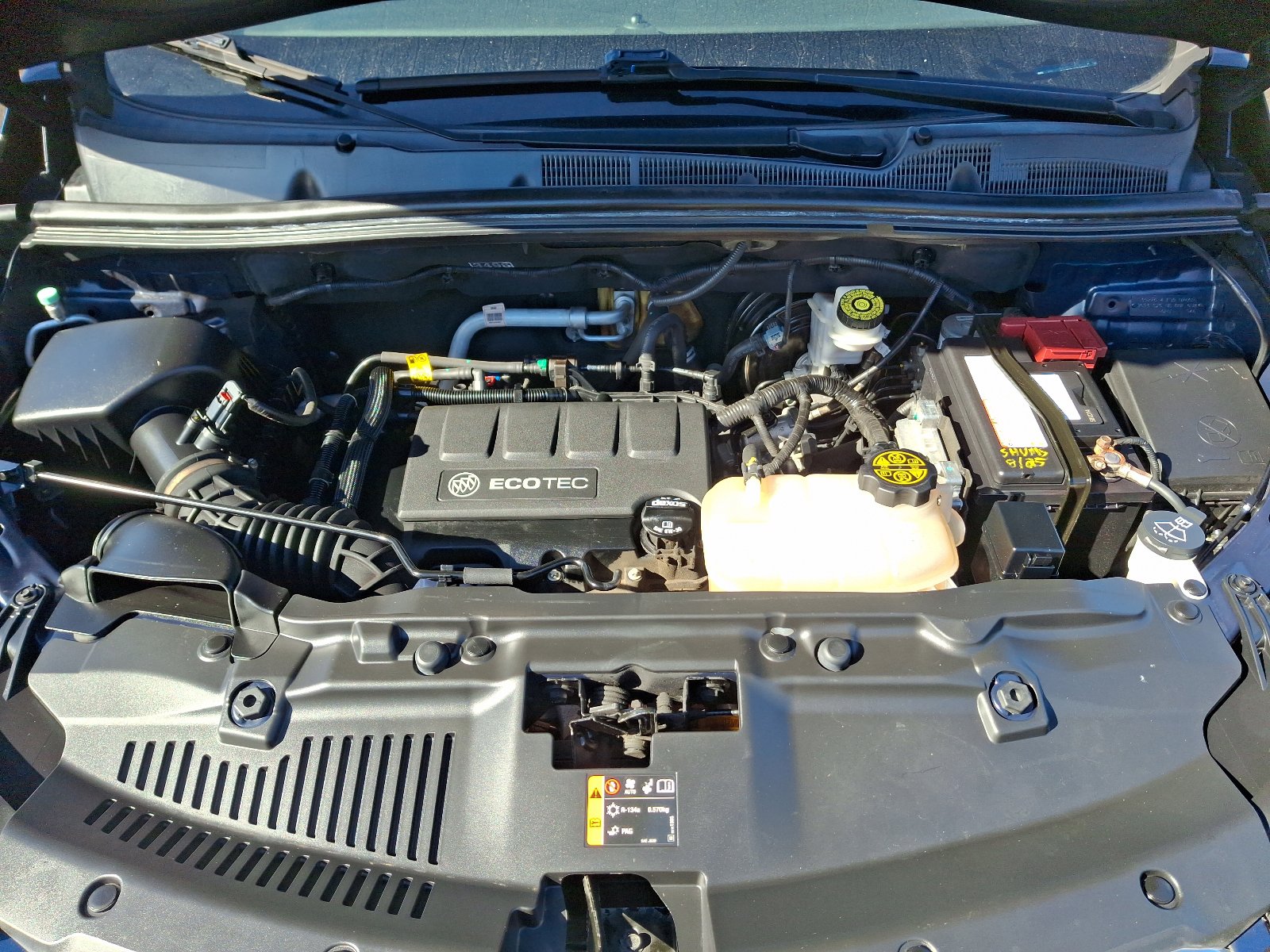 Used 2019 Buick Encore Sport Touring image 27