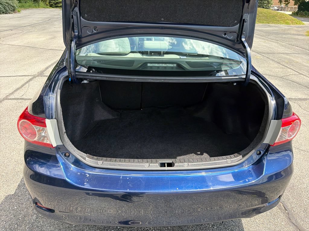 Used 2011 Toyota Corolla FWD image 22