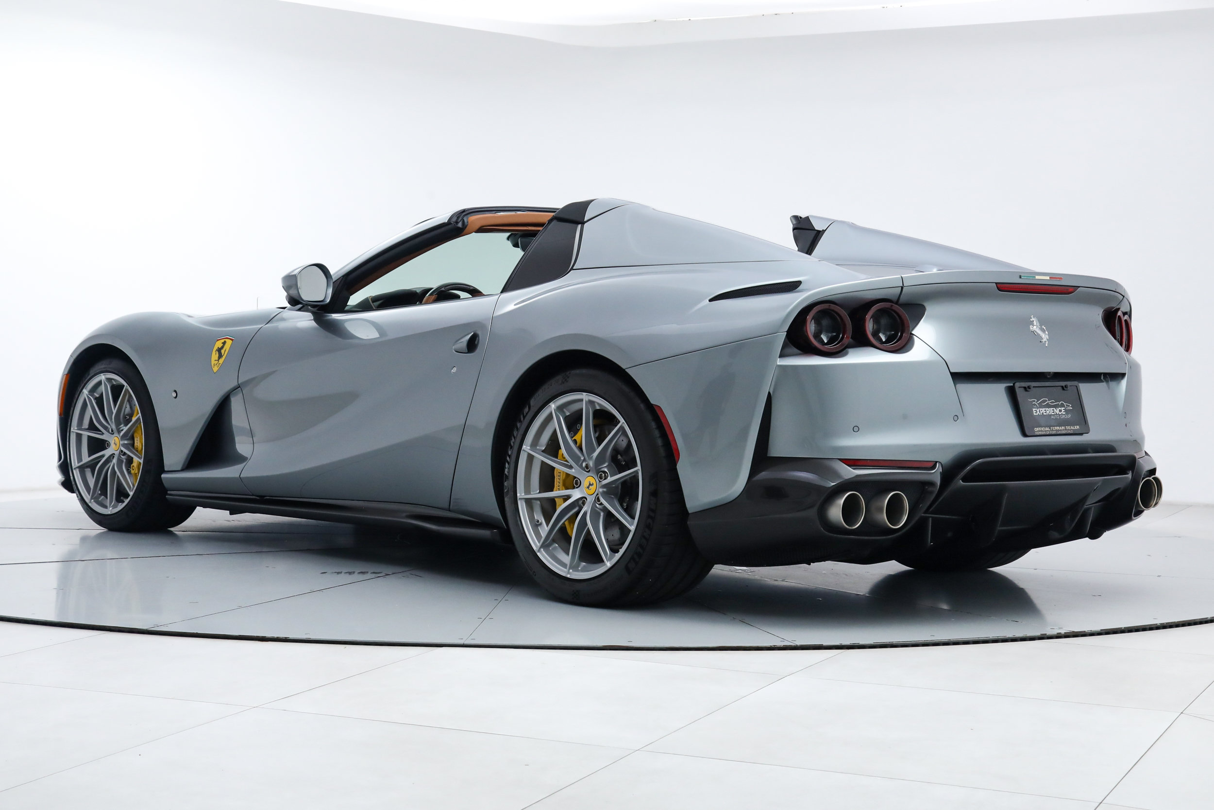 Certified 2023 Ferrari 812 GTS RWD image 8