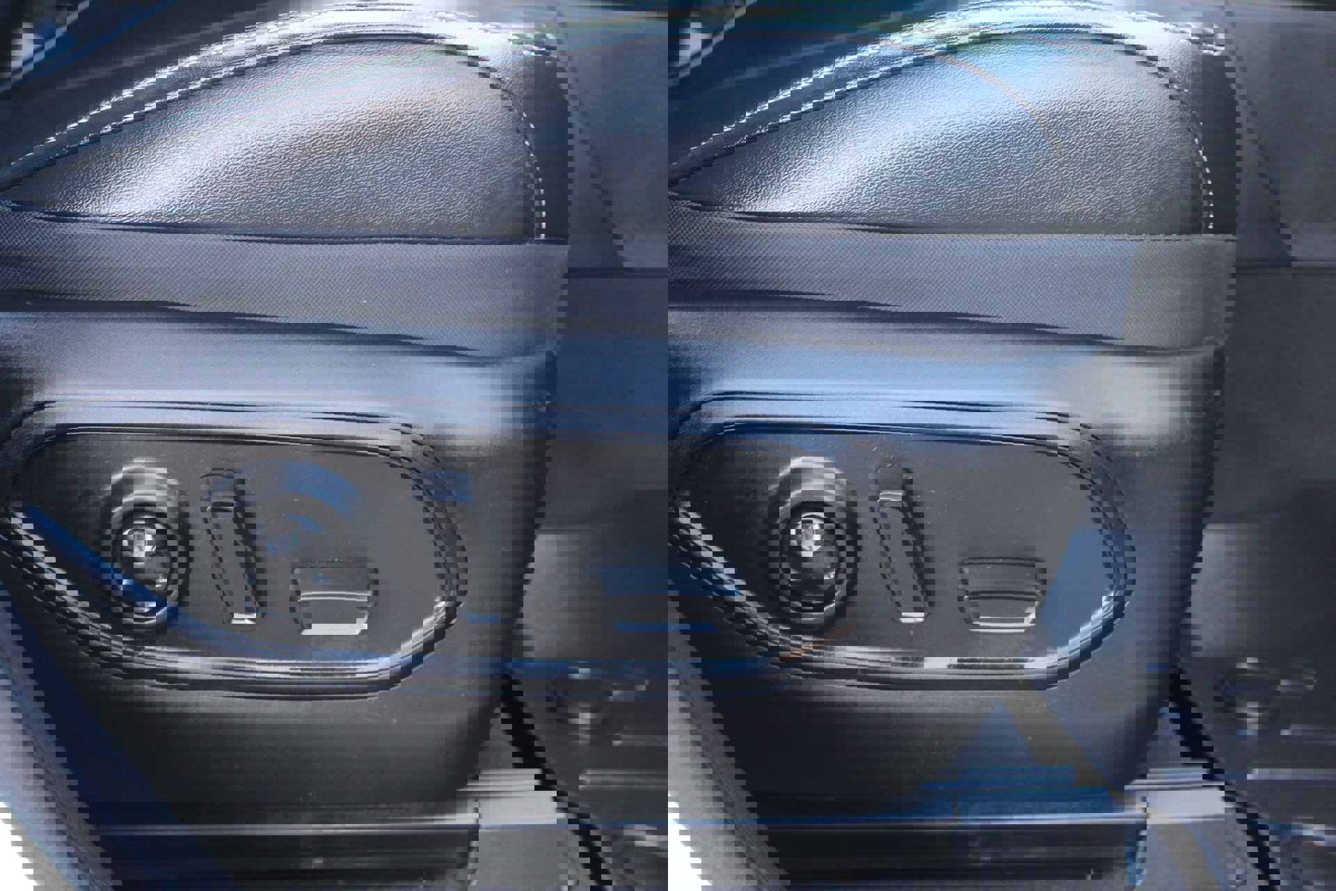 Used 2024 Jeep Grand Cherokee L Limited w/ Luxury Tech Group II image 18