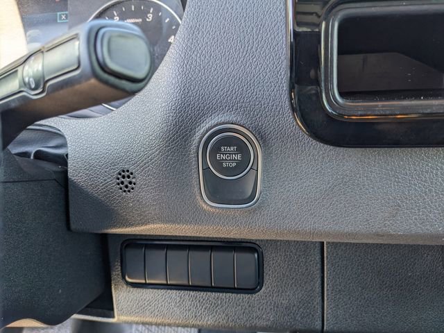 Used 2025 Mercedes-Benz Sprinter 2500 image 20