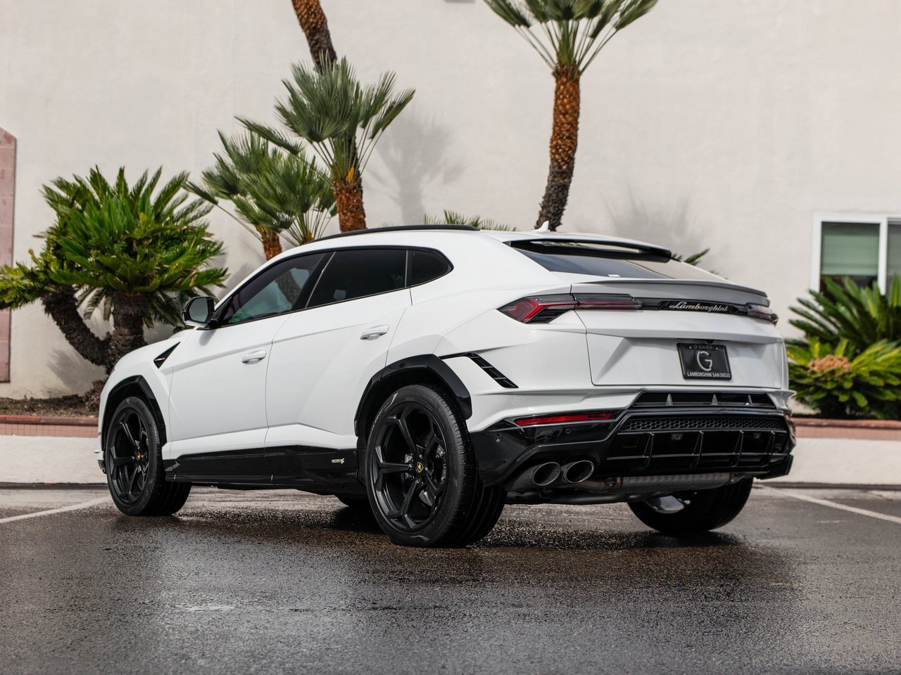 Used 2024 Lamborghini Urus S image 3