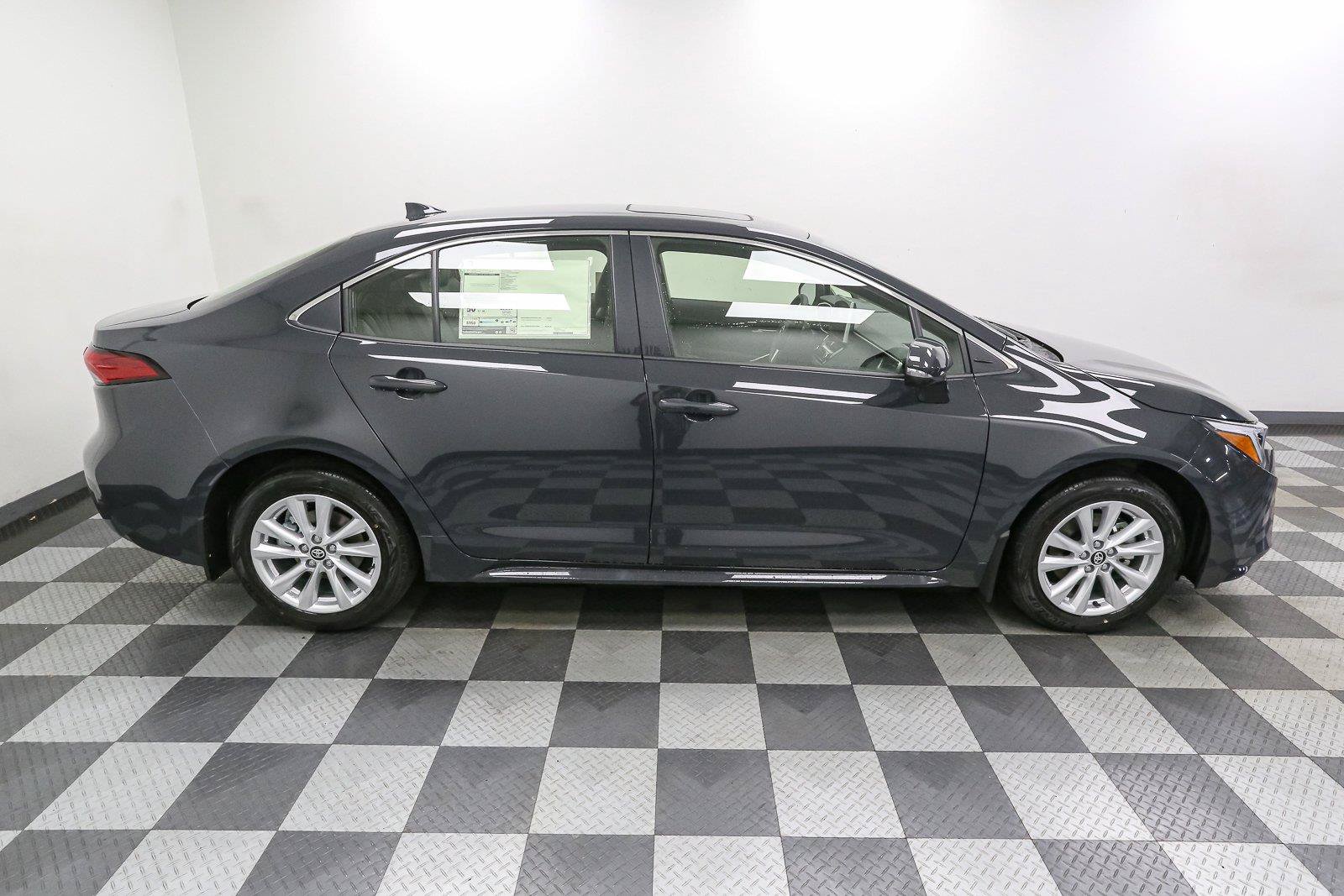 New 2027 Toyota Corolla XLE w/ Carpet Mat Package (TMS) FWD image 7