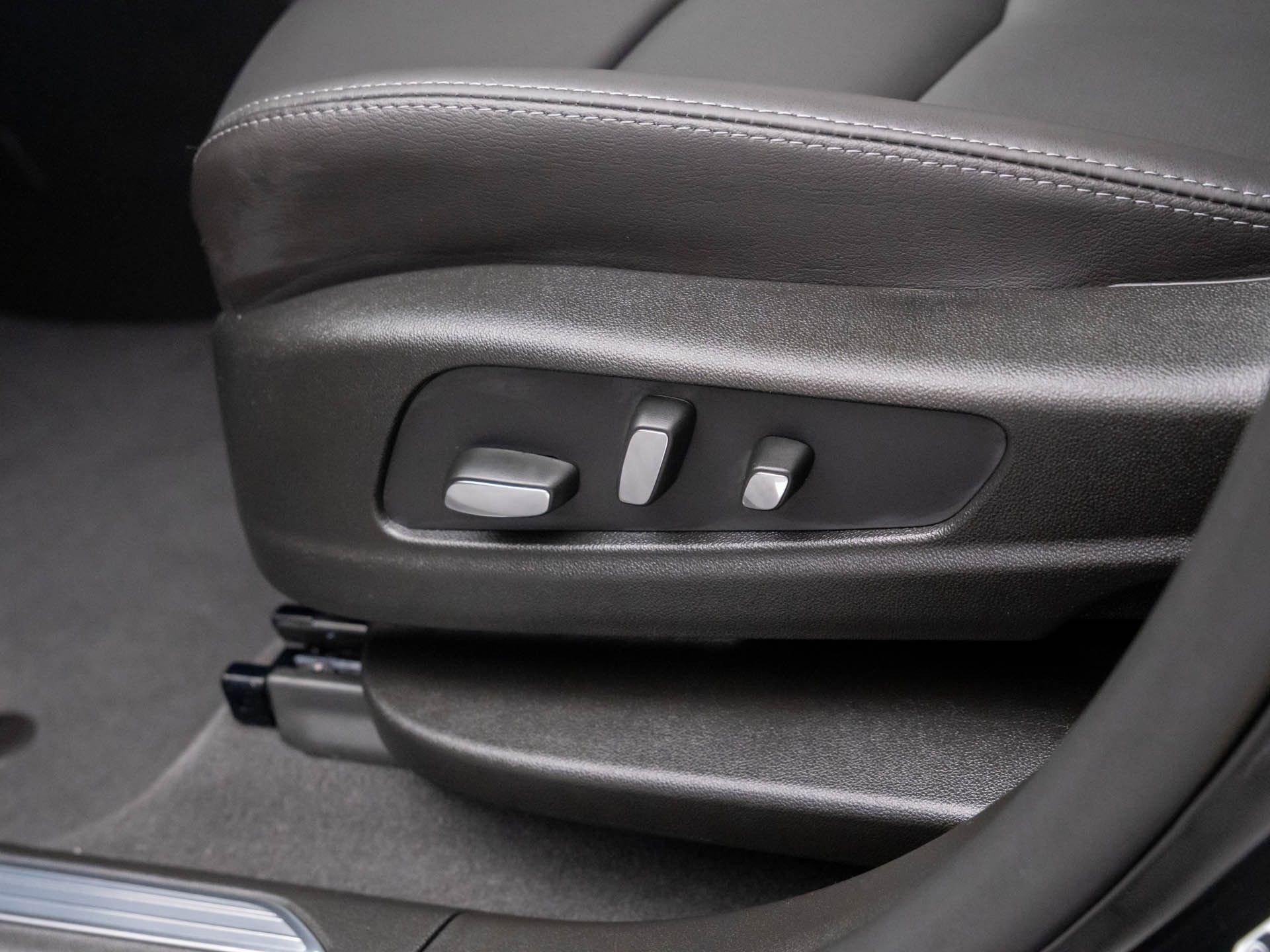 New 2025 Cadillac XT5 Premium Luxury w/ Technology Package image 18