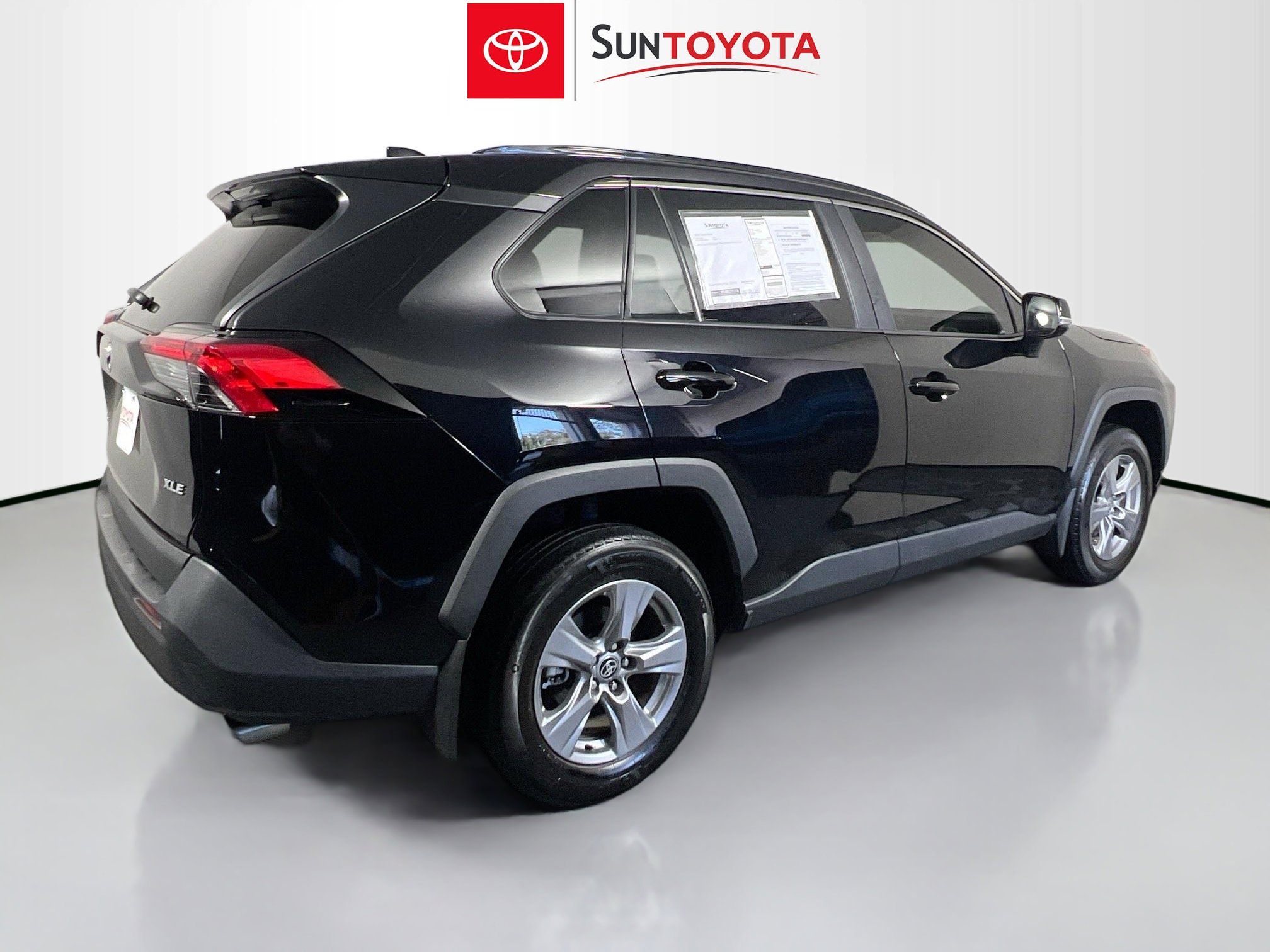Used 2024 Toyota RAV4 XLE image 4