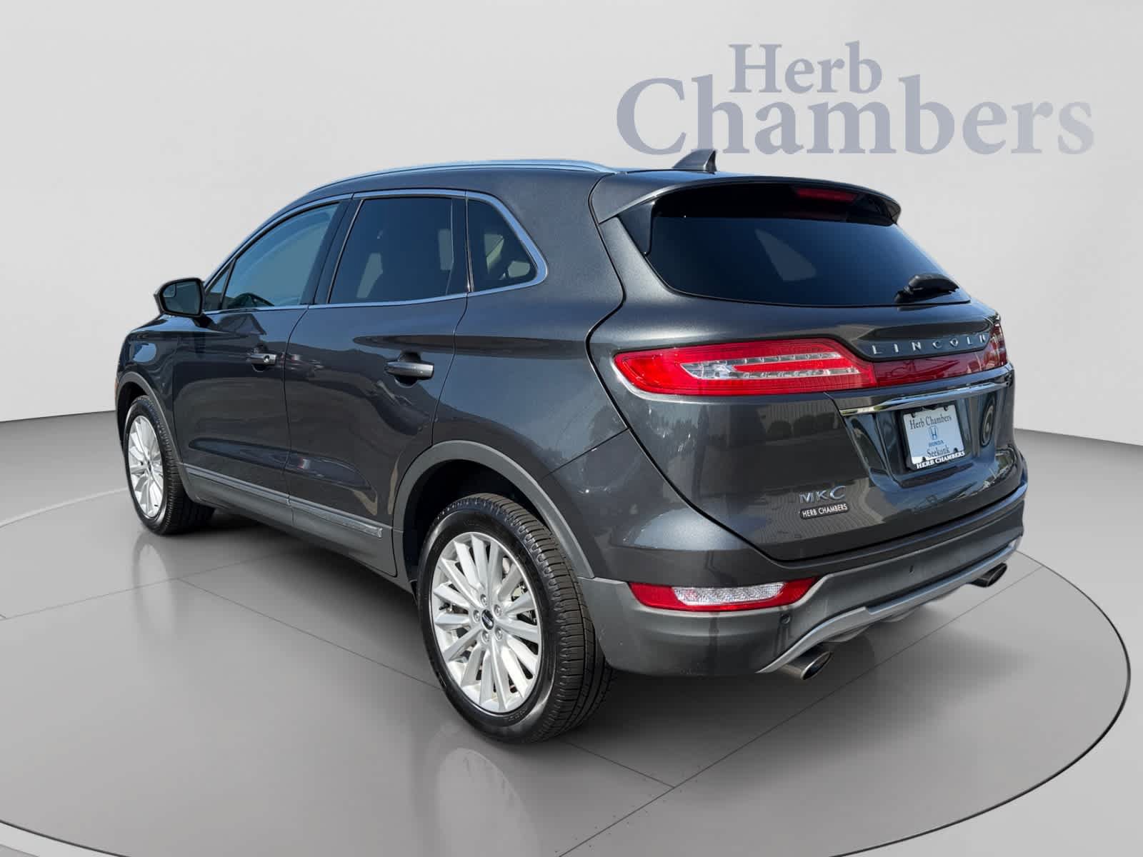 Used 2019 Lincoln MKC Premiere AWD/4WD image 2
