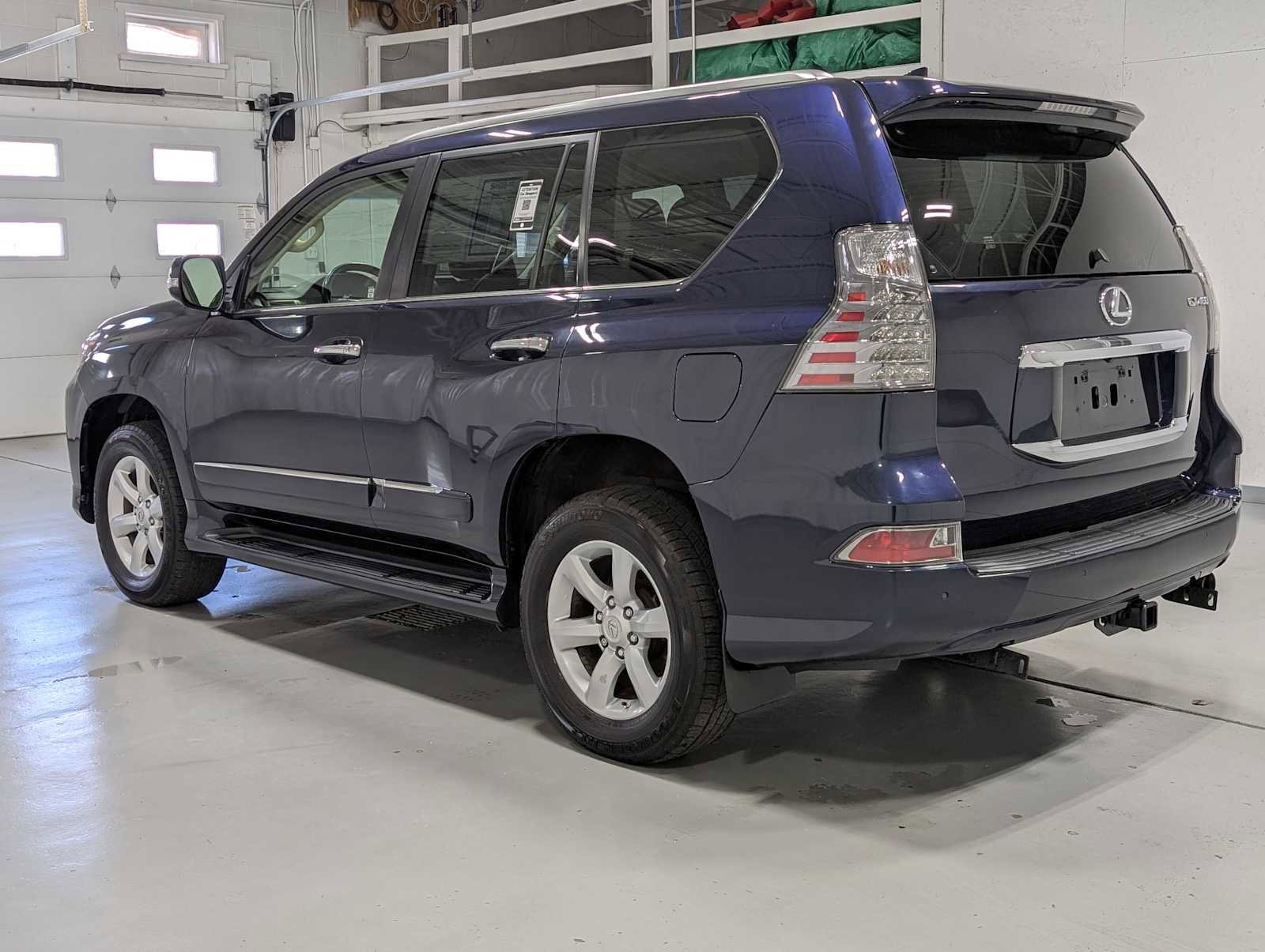 Used 2017 Lexus GX 460 image 8