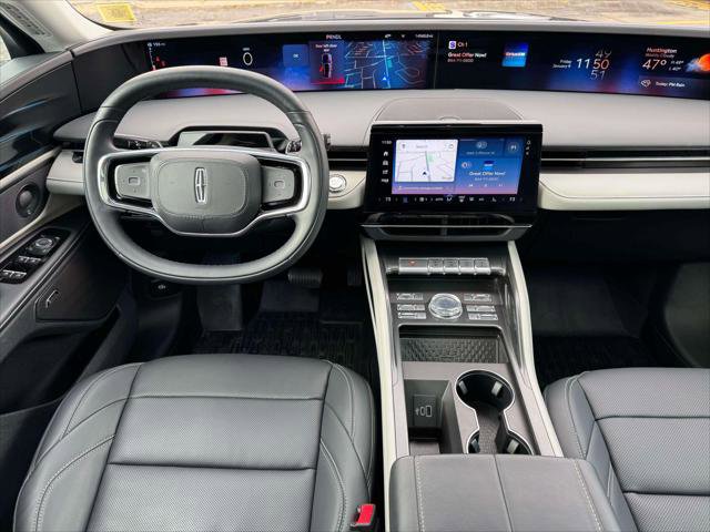 Used 2024 Lincoln Nautilus Premier w/ Equipment Group 102A image 17